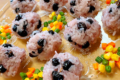 黒豆のおこわ カラフルトッピング