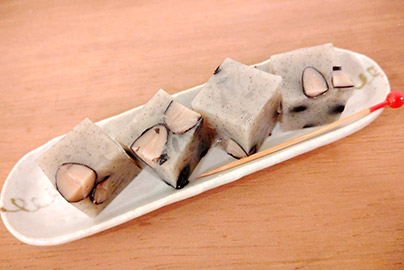 黒豆ときなこの寒天寄せ